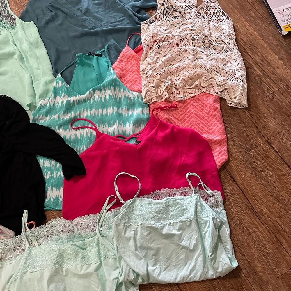15 Maurices Tops Collection - Picture 5 of 5